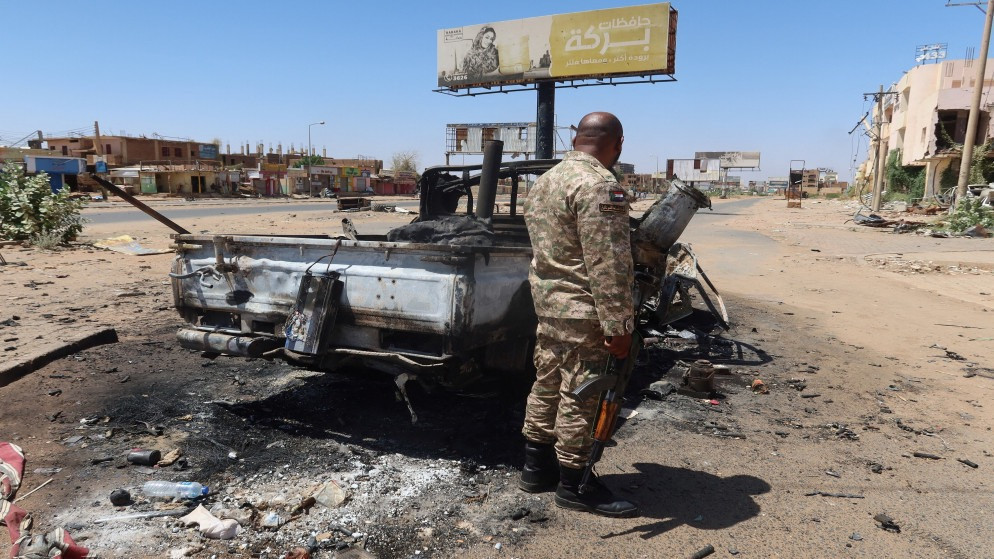 البرهان يؤكد انسحاب الجيش السوداني من الفاشر