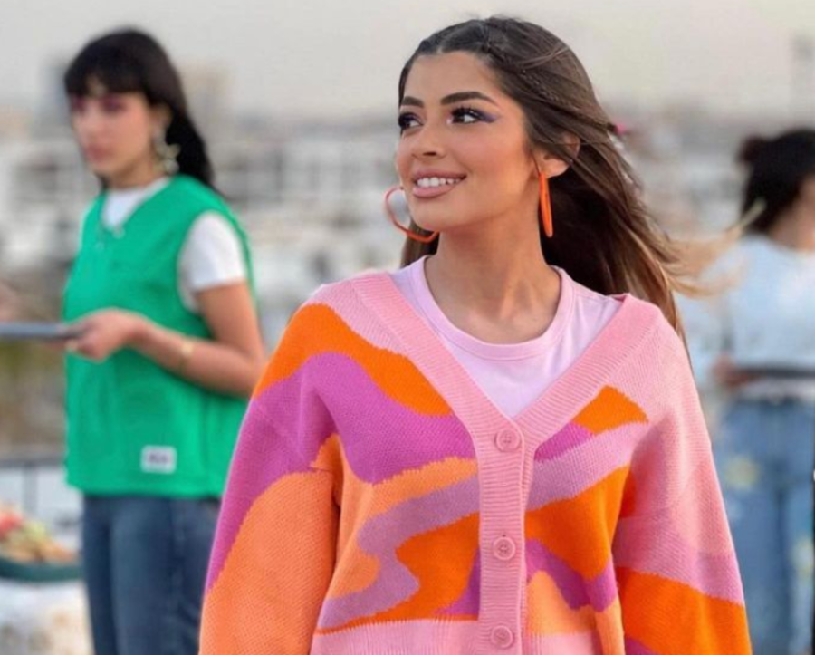 ليلى أحمد زاهر تطرح أغنيتها الأولى من لبنان