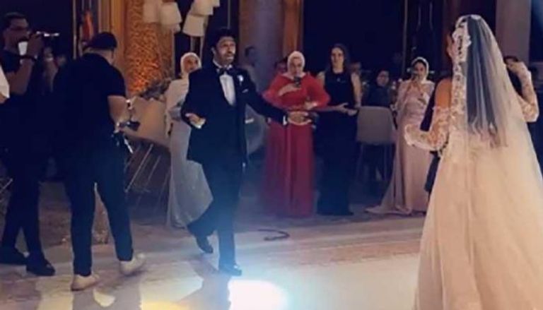 حفل زفاف ابنة سامح يسري ..  رقصة مؤثرة 