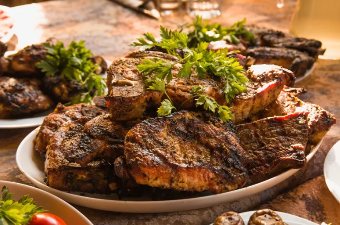 كيف تختارين اللحوم لأطباق رمضانية بأقل تكلفة؟