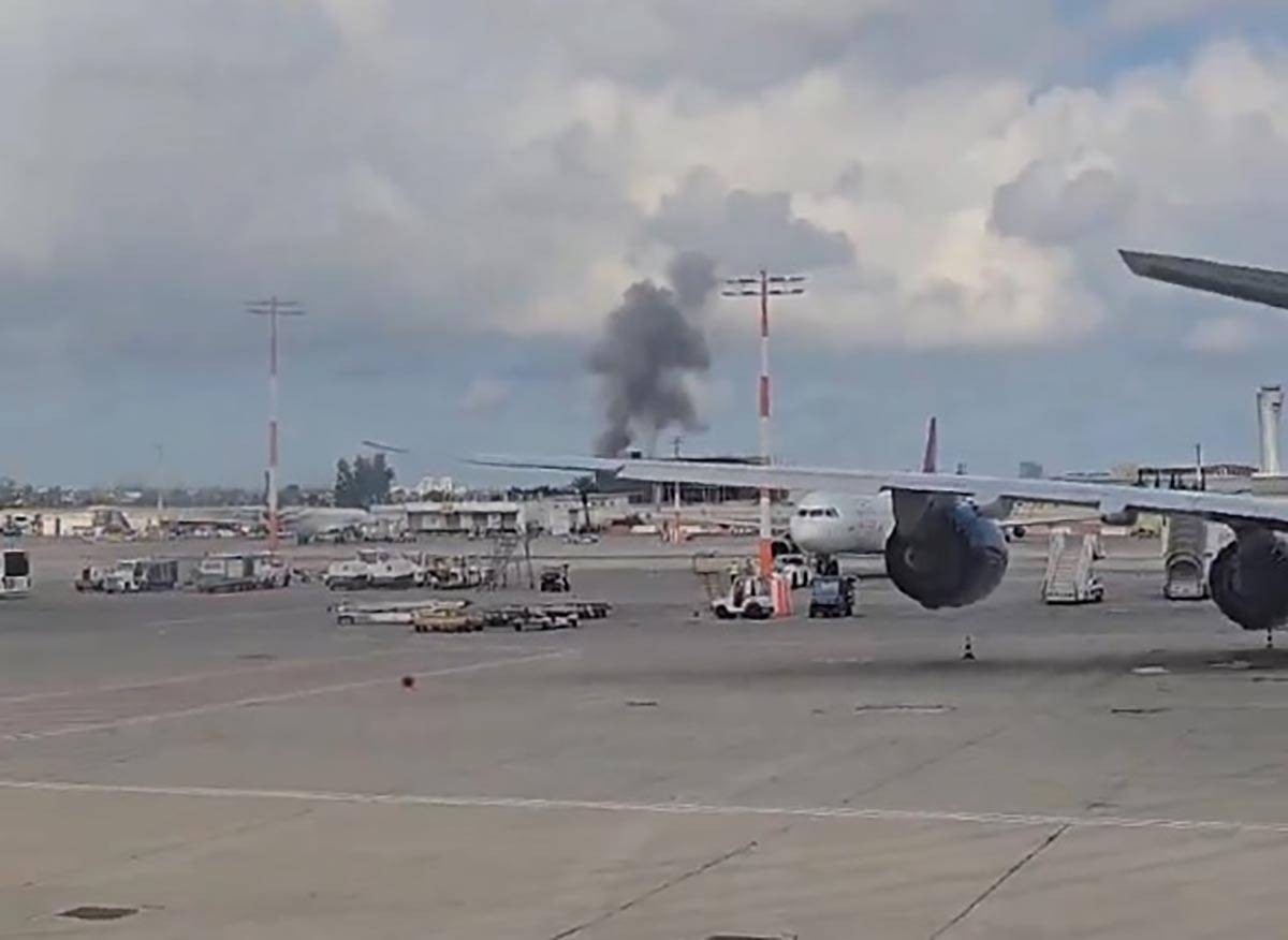 إعلام عبري: سقوط شظايا صاروخية قرب مطار بن غوريون 