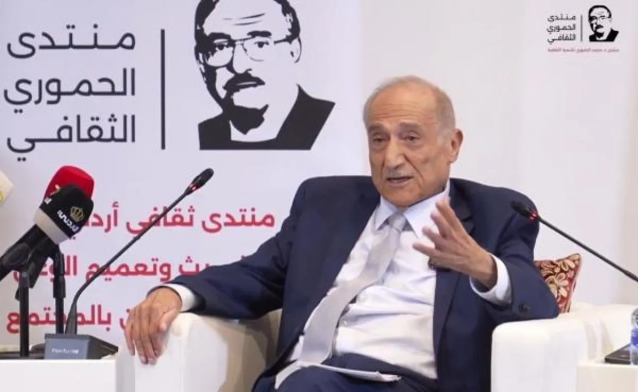 نائب رئيس وزراء أسبق يدعو الأردنيين لمواجهة أزمة المنطقة بالتقشف