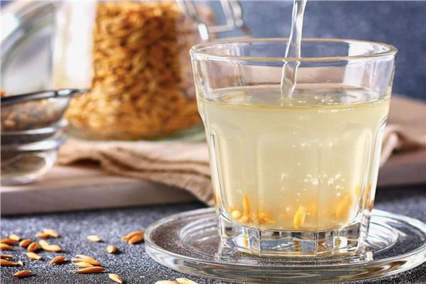 فوائد مذهلة عند تناول ماء الشوفان على معدة فارغة في الصباح
