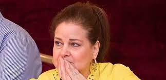 "واثقة إنّه مات" ..  فنانة مصرية تروي لحظات مؤثرة عاشتها دلال عبد العزيز في الغيبوبة