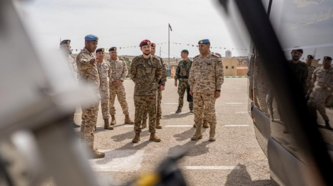 ولي العهد خلال تخريج خدمة العلم: أشعر بفخر جندي وابن جندي 