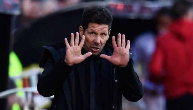 سر ذهاب سيميوني لفندق نابولي قبل موقعة ريال مدريد