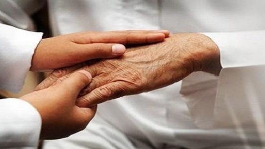 كيف أصل رحمي وبينهم وبين والدي ووالدتي خلافات وقطيعة؟!