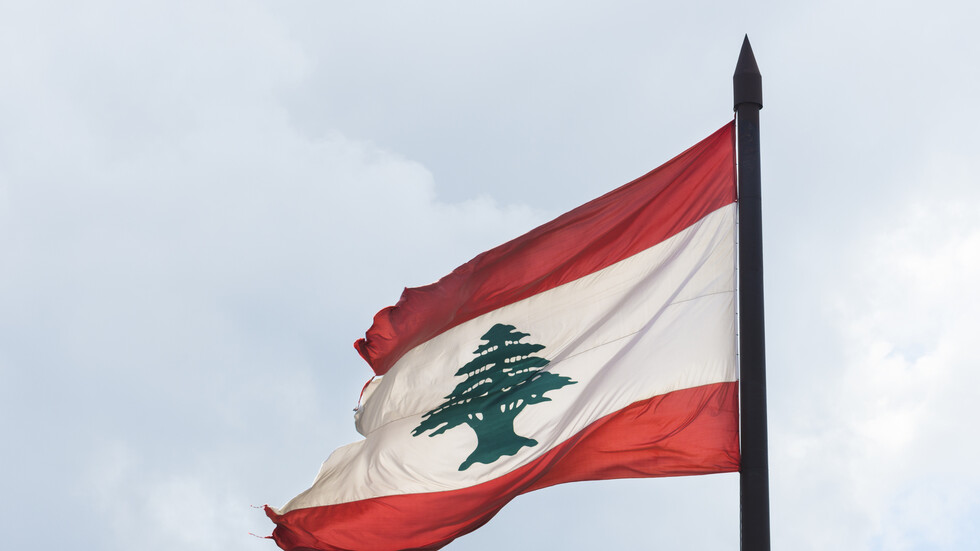 مصدر سياسي بارز يكشف حقيقة مغادرة سفراء إيطاليا وفرنسا وبريطانيا والسويد وألمانيا لبنان