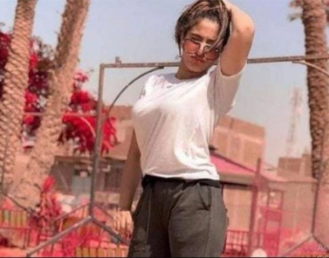 "أخطر من غيرها" ..  اعترافات صادمة من فتاة "التيك توك" الجديدة في مصر 