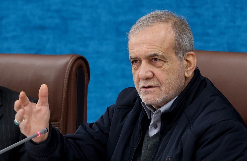 تصريحات هامة للرئيس الإيراني قبل ساعات من موعد محتمل للضربة الأمريكية 