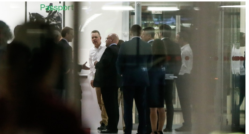 القس الأمريكي المفرج عنه يغادر تركيا إلى ألمانيا في طريق عودته للولايات المتحدة