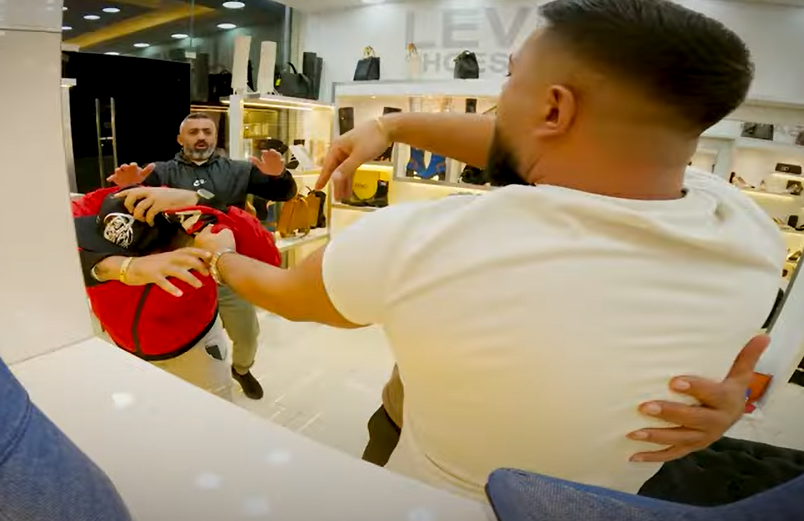 الكاميرا الخفيه: سرق اشتراك كهرباء