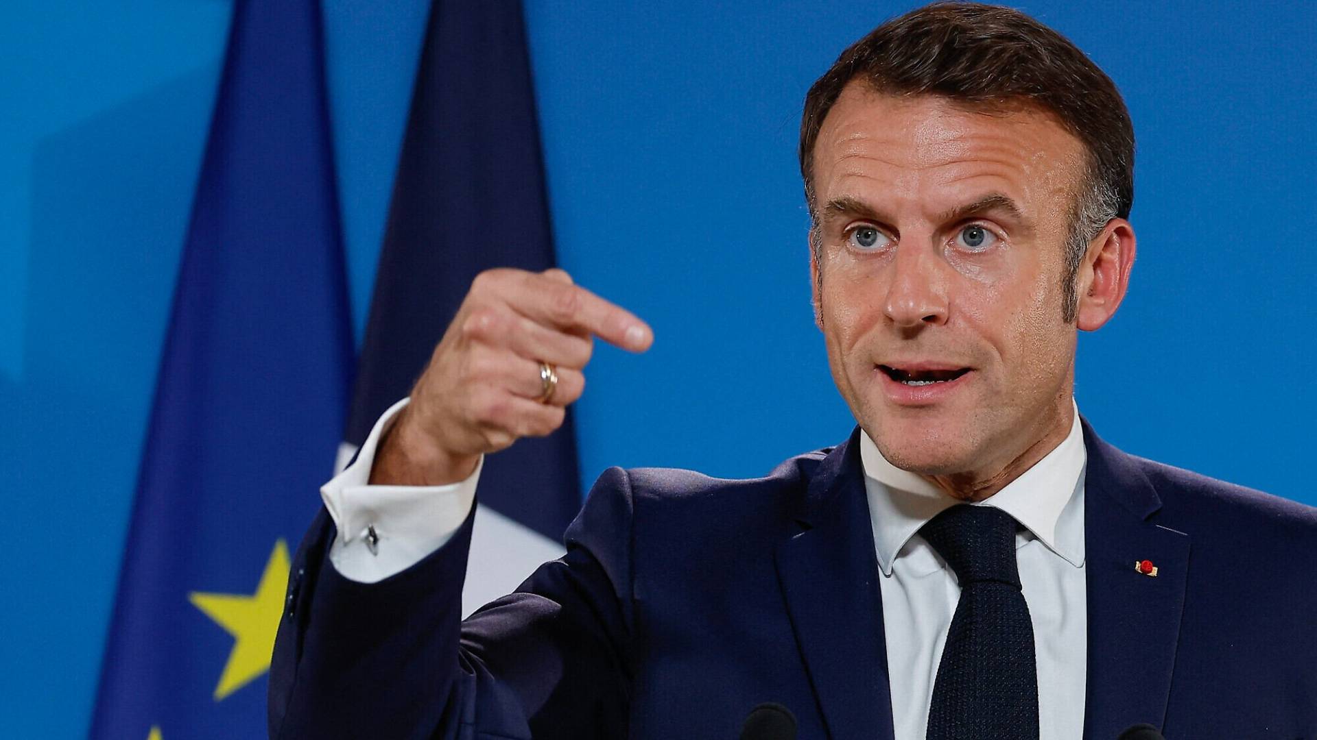 ماكرون يطالب واشنطن بـ "توضيح" التزاماتها تجاه أوروبا ويحذر من حالة "عدم اليقين"