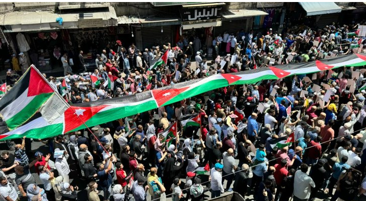 مسيرة في عمان تنديدا باستمرار عدوان الاحتلال على قطاع غزة
