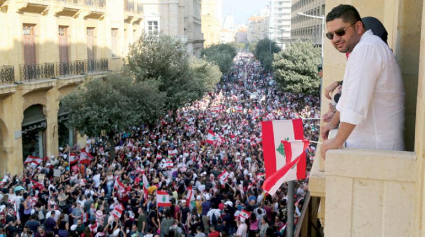 بعد استقالة وزراء جعجع  ..  الحكومة اللبنانية ماذا ستفعل لتهدئة الشارع؟