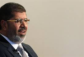 بالفيديو  ..  مرسي محتجز في وزارة الدفاع وحيداً