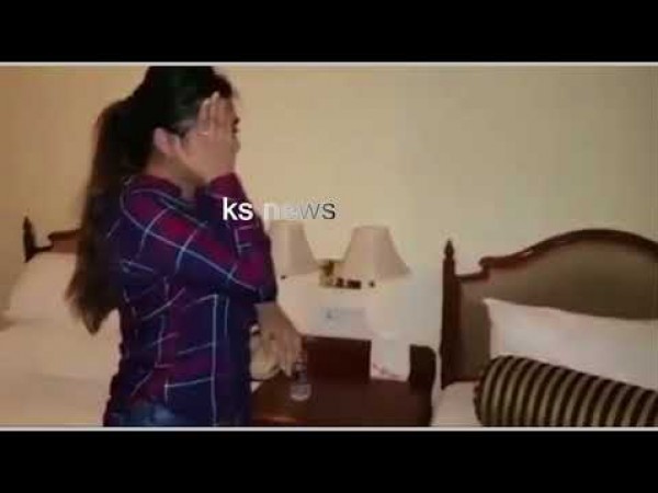 بالفيديو .. لحظة القبض على ممثلة هندية أثناء ممارستها الدعارة