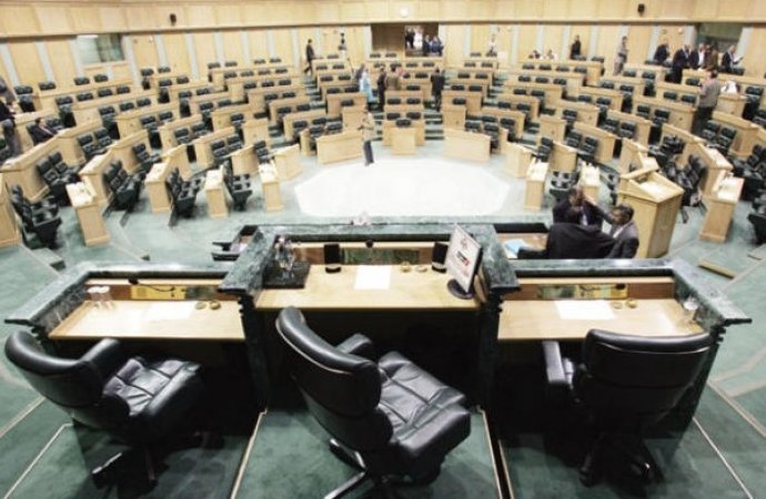 "النواب" يُفكر ببدائل مكانية لعقد جلساته منها "الأمانة" و"المركزي"