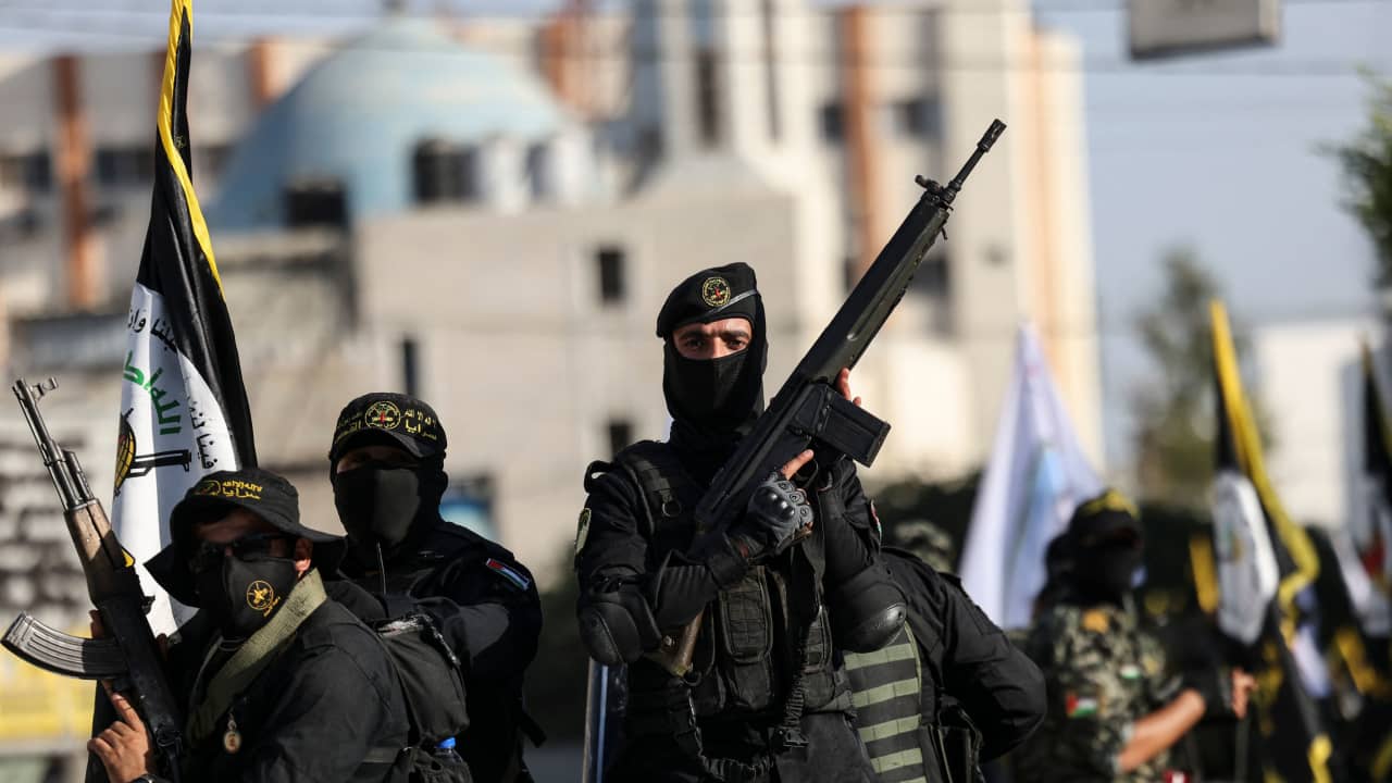 سرايا القدس تستهدف طائرة للعدو وتصيبها مباشرة 