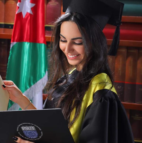 دالين محمد المبيضين  ..  مبارك التخرج