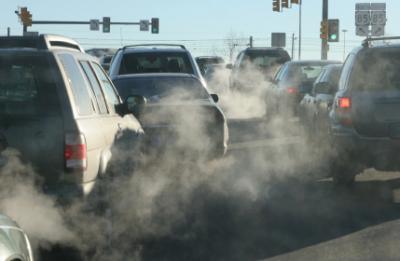 المواطنين يشتكون من انبعاثات ادخنة الحافلات 