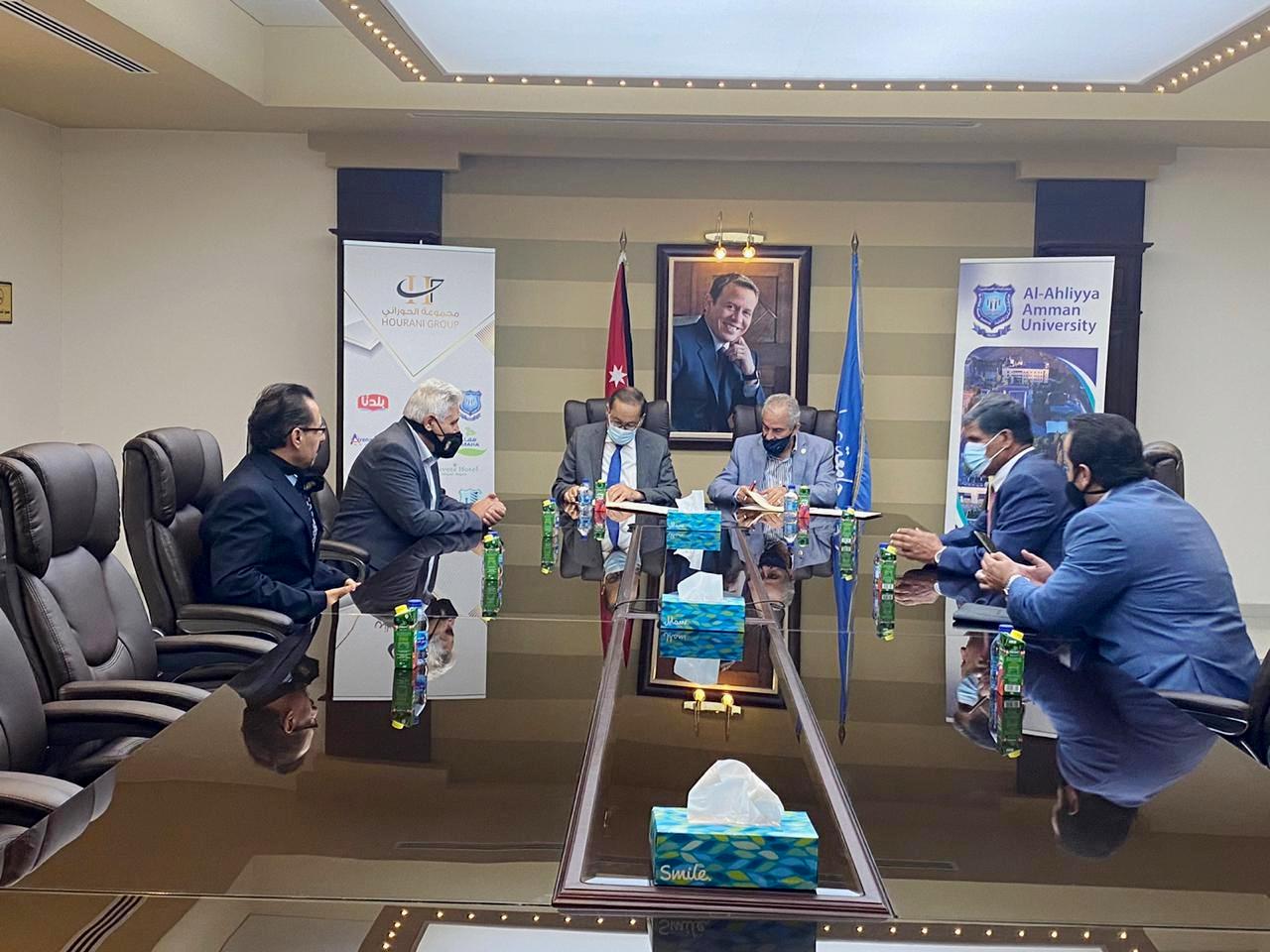  مذكرة تفاهم بين جامعة عمان الأهلية ومركز العالم العربي للتنمية الديمقراطية وحقوق الإنسان