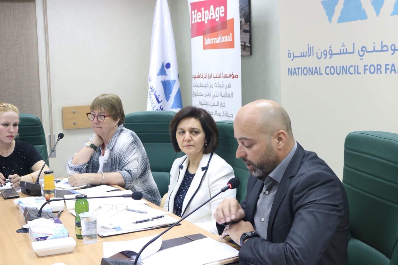 حلقة نقاشية في اليوم العالمي للتوعية بشأن اساءة معاملة كبار السن