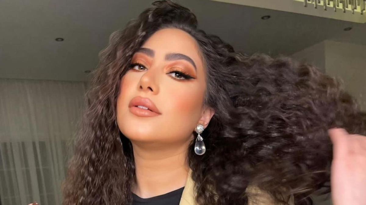 بوسي تتغيب عن تشييع جثمان والدها