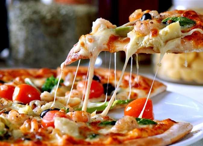 لبيتزا ناجحة… إليك طرق الحفاظ على القوام الطري للبيتزا