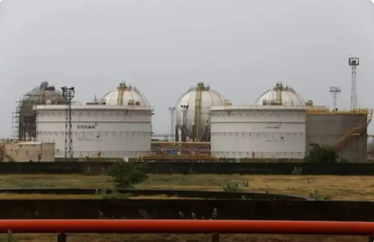 الهند تشتري نفطاً إيرانياً لأول مرة منذ 7 سنوات دون مشكلات سداد