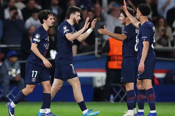 سان جيرمان يقهر ليفربول ويضع قدما في نصف نهائي دوري الأبطال