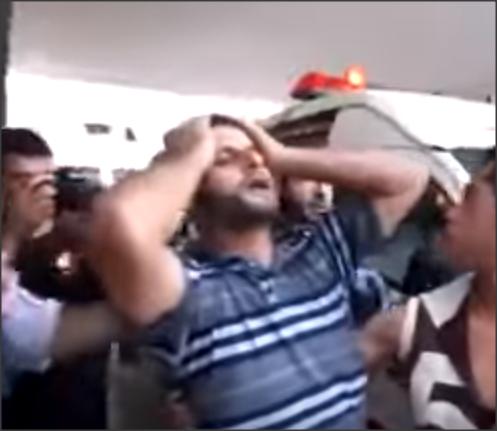 بالفيديو .. أب فلسطيني يشاهد أطفاله السبعة شهداء 