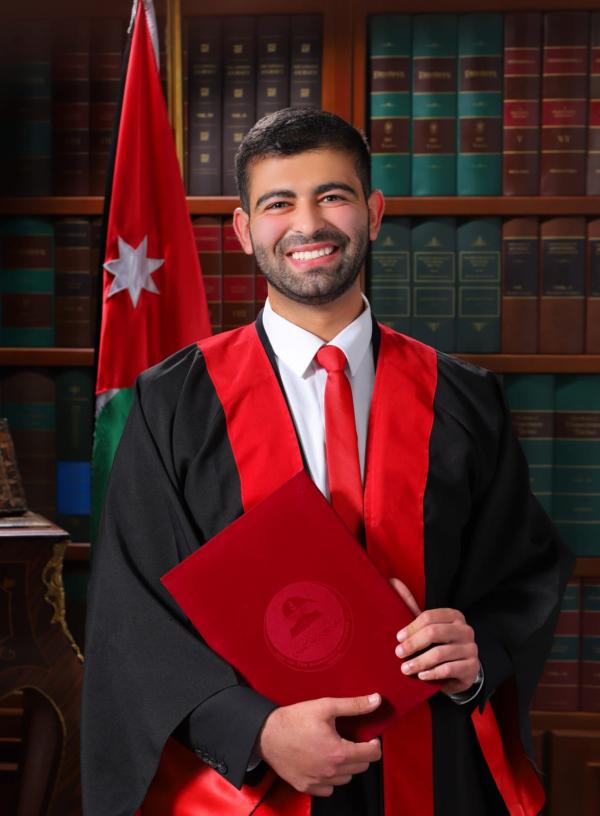 د. صالح مجدي الحديد  ..  مبارك التخرج