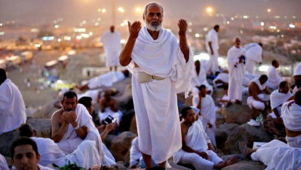 يوم عرفة فرصة لاستدعاء التفاؤل والدعاء برفع البلاء