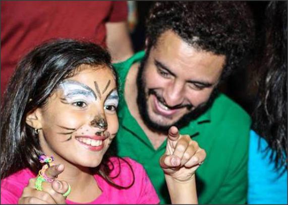 بالصور .. المحكمة تصدر قرار صادم في دعوى أحمد الفيشاوي لرؤية ابنته "لينا"