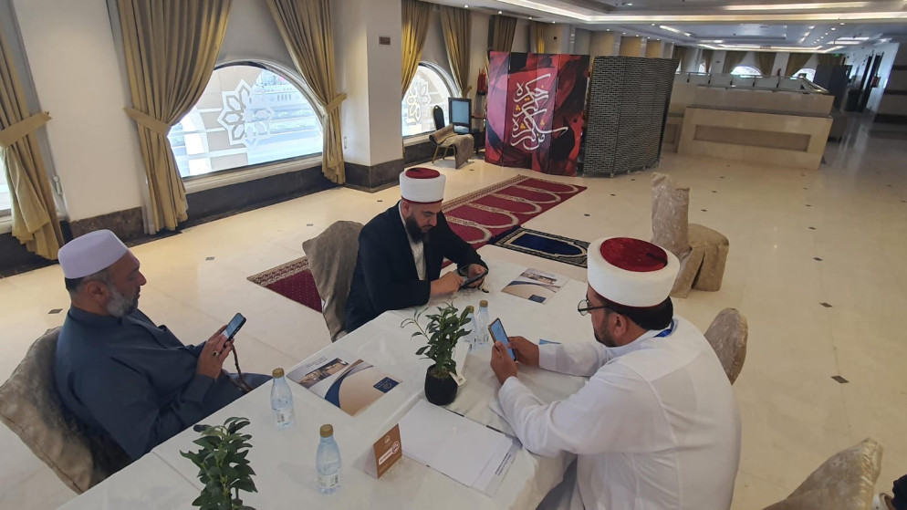 وزارة الأوقاف تُطلق خدمة "واتس أب" لحجاج الأردن لتيسير مناسكهم