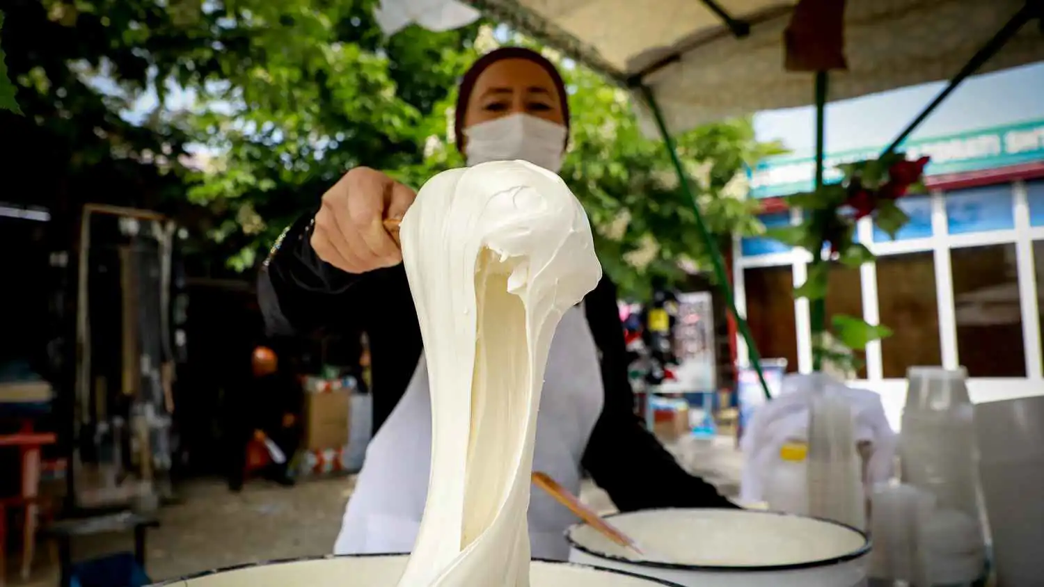 "نيشولدا" ..  حلوى رمضانية تعكس التراث الغذائي لآسيا الوسطى 