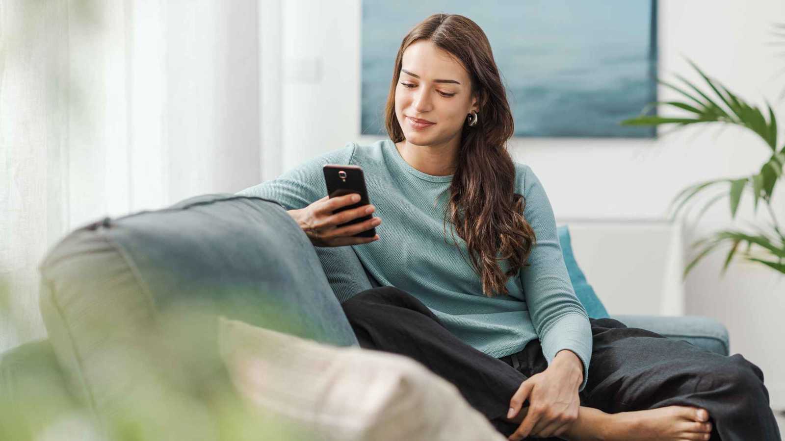 روتين صباحي يحد من الإدمان على الهواتف الذكية 