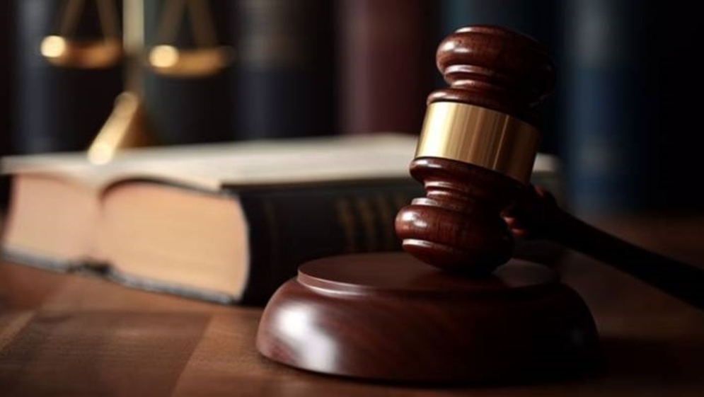 تهمة "الضرب المفضي إلى الموت" للمتهم بقتل حلاق الزرقاء  .. تفاصيل