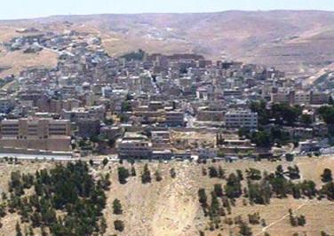 أبناء البادية في لواء المزار الجنوبي يطالبون بحقوقهم بعد إلغاء مسمى "بادية المزار الجنوبي"