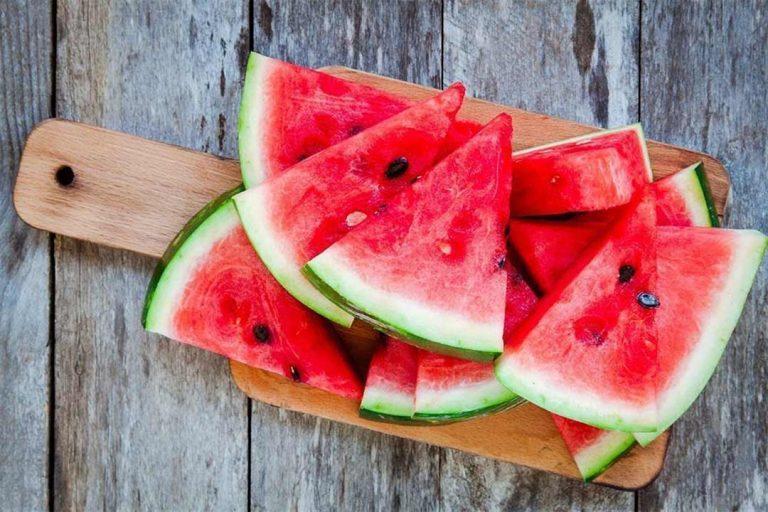 ما حقيقة أن البطيخ الأحمر كان مرّاً وقاتلاً؟ إليكم القصة