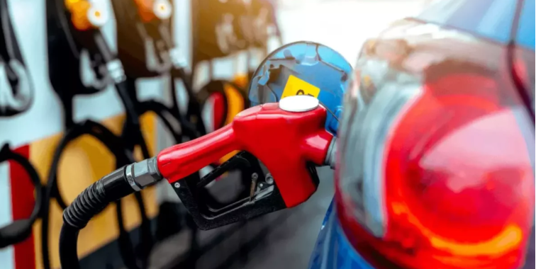  كيف توفر الوقود في سيارتك؟