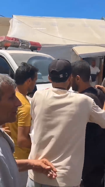 "ستكون منارة لنا لتحرير فلسطين "كلمات فلسطيني خلال وداع طفل شهيد بغزة -فيديو 