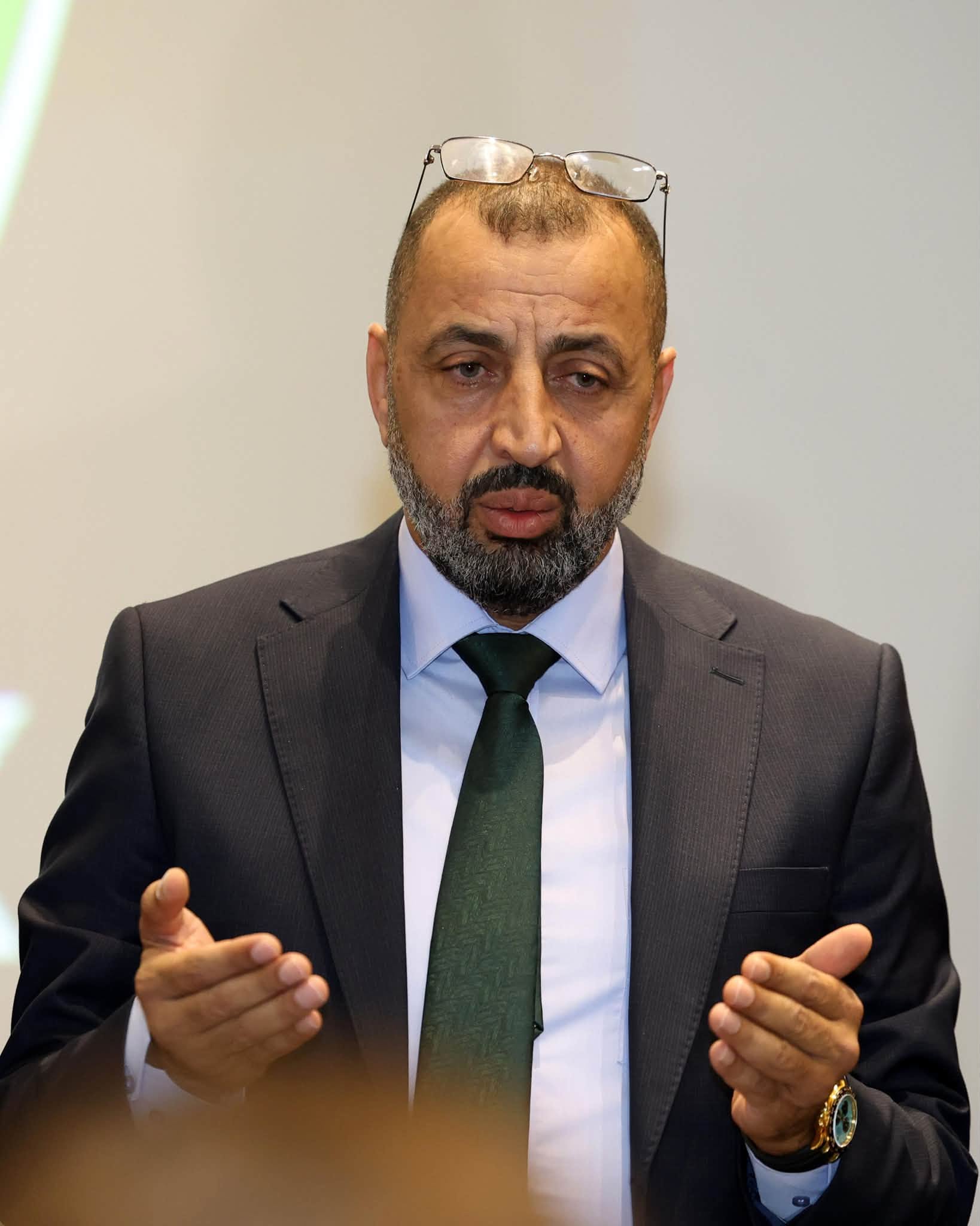  الدميسي لجماهير الوحدات :" لم ولن أنسحب  ..  ولن أخذكلم"
