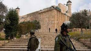 اسرائيل تغلق المسجد الإبراهيمي أمام المسلمين