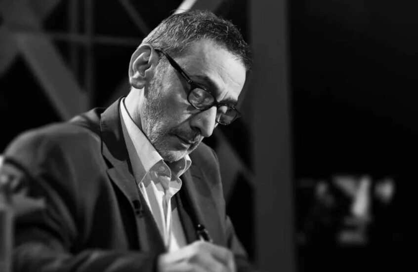 تفاصيل جنازة زياد الرحباني ..  وفيروز تلقي نظرة الوداع الأخيرة