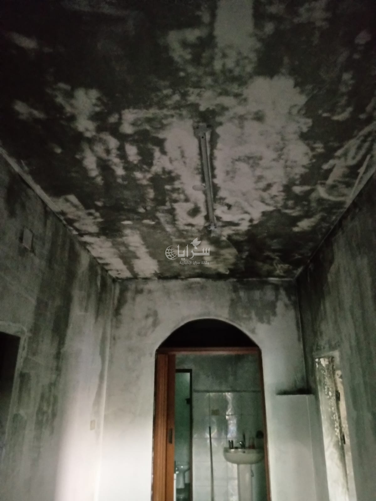 تماس كهربائي يلتهم محتويات منزل في كفرنجة والخسائر فادحة .. صور #سرايا 