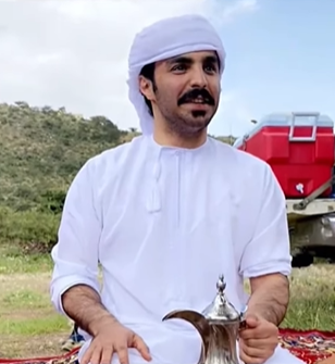 وفاة الشاعر سعود معدي القحطاني إثر سقوطه من جبل في عٌمان