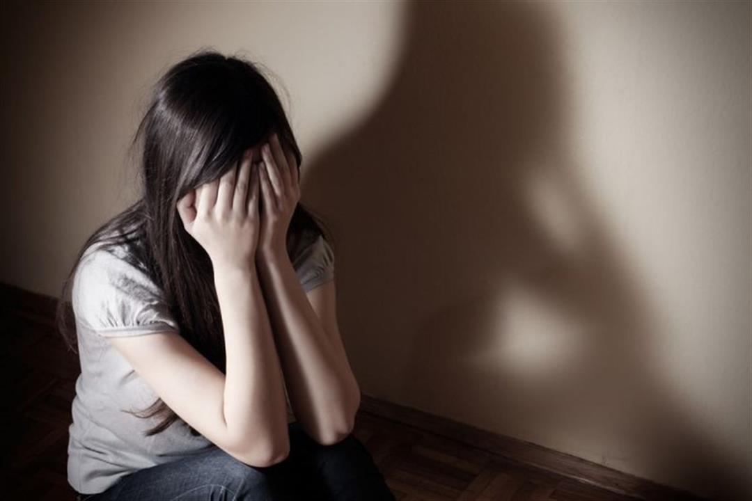 الأشغال المؤقتة 7 سنوات لشاب هتك عرض "ابنة أخيه" القاصر أكثر من مرة وأرسل رسالة اعتذار لوالدها