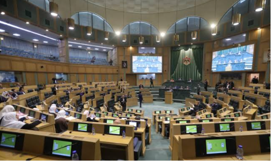 "إعلام  النواب" تدعو وسائل الإعلام الراغبة بتغطية نشاطات المجلس إلى التقدم للحصول على تصاريح الدخول